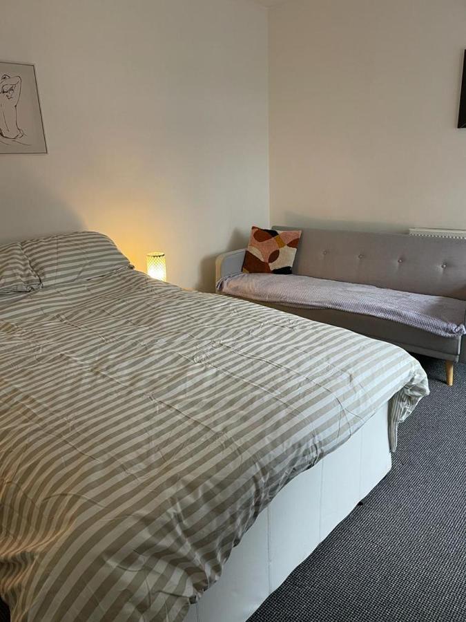 Nice Cosy Flat. Walking Distance To City นอตติงแฮม ภายนอก รูปภาพ